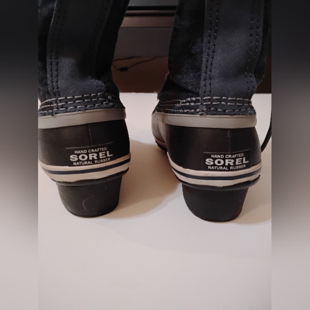 SOREL Women's Black Blue Boots Waterproof Hand Crafted Natural Rubber LaceUp 9.5 - Picture 8 of 16